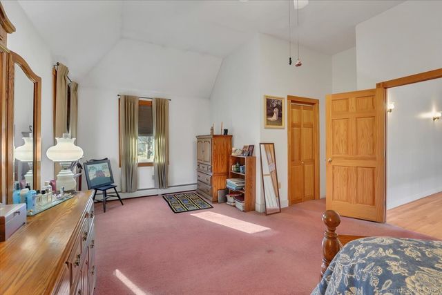 17 Flynn Lane, Middletown, CT 06457