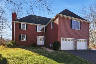 17 Flynn Lane, Middletown, CT 06457