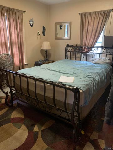 530 W Spring Street, Bloomfield, IN 47424