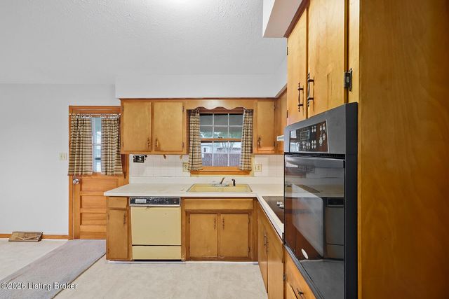 207 Lincoln St, Lawrenceburg, KY 40342