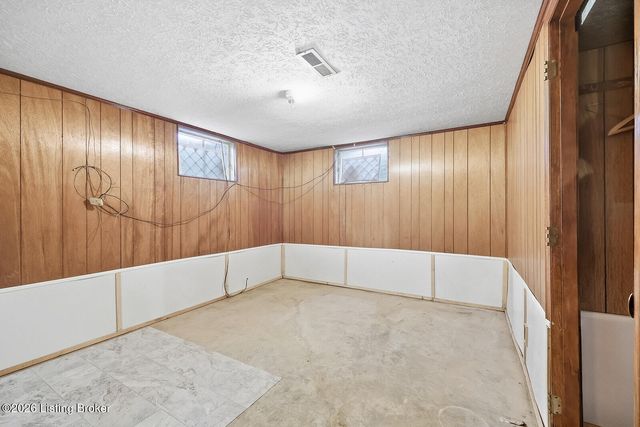 207 Lincoln St, Lawrenceburg, KY 40342