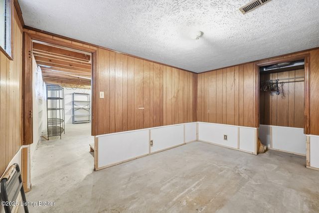 207 Lincoln St, Lawrenceburg, KY 40342