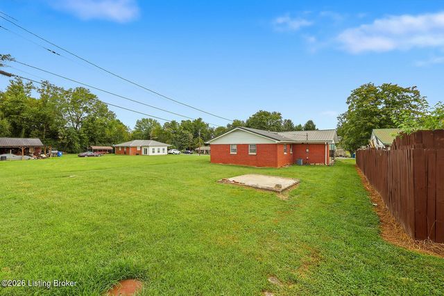 207 Lincoln St, Lawrenceburg, KY 40342