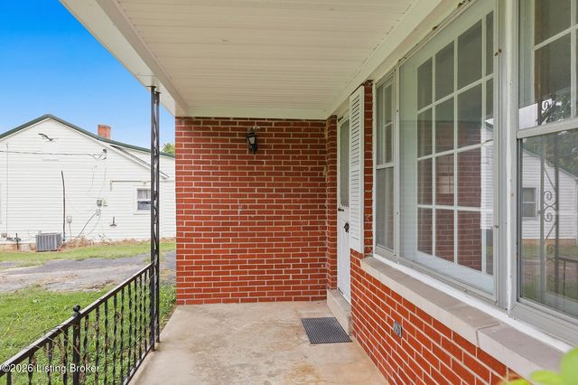 207 Lincoln St, Lawrenceburg, KY 40342
