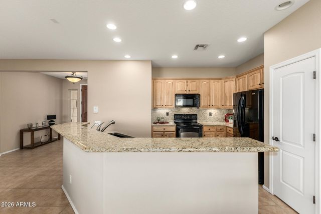 13766 W JUNIPERO Drive, Sun City West, AZ 85375