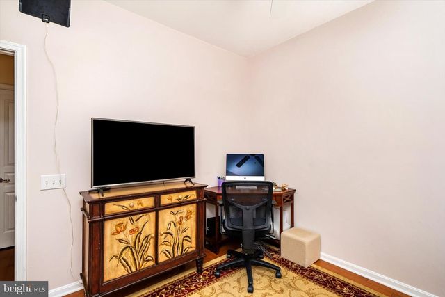 226 SPARROW, Hamilton, NJ 08690