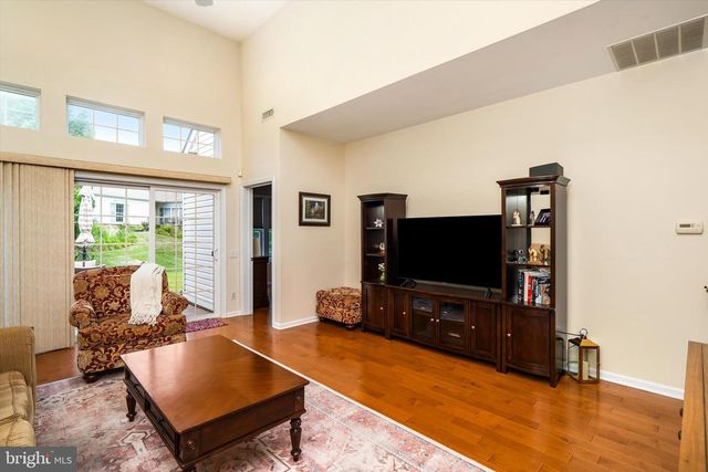 226 SPARROW, Hamilton, NJ 08690
