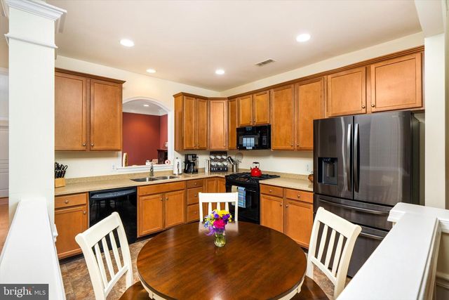 226 SPARROW, Hamilton, NJ 08690