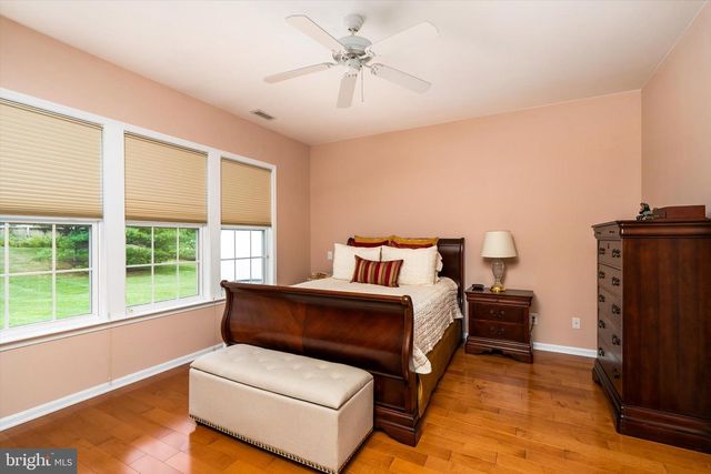 226 SPARROW, Hamilton, NJ 08690