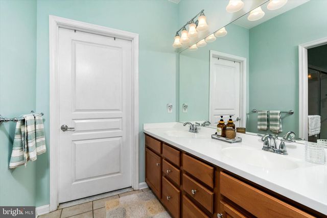 226 SPARROW, Hamilton, NJ 08690