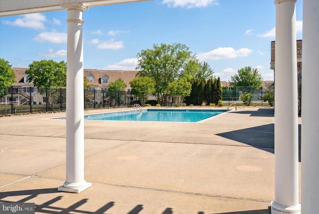 226 SPARROW, Hamilton, NJ 08690