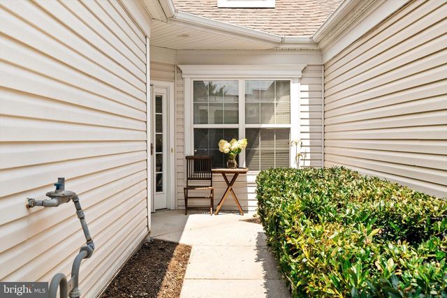 226 SPARROW, Hamilton, NJ 08690