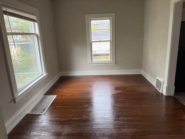 913 Bryant Street, Kalamazoo, MI 49001