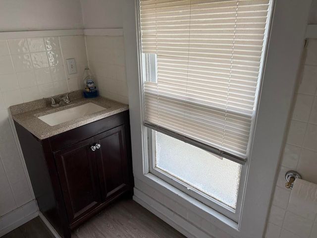 913 Bryant Street, Kalamazoo, MI 49001