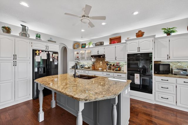 1 Atalaya Trace, Hot Springs Village, AR 71909