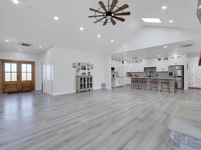 6217 Sandstone Ln, Browns Valley, CA 95918