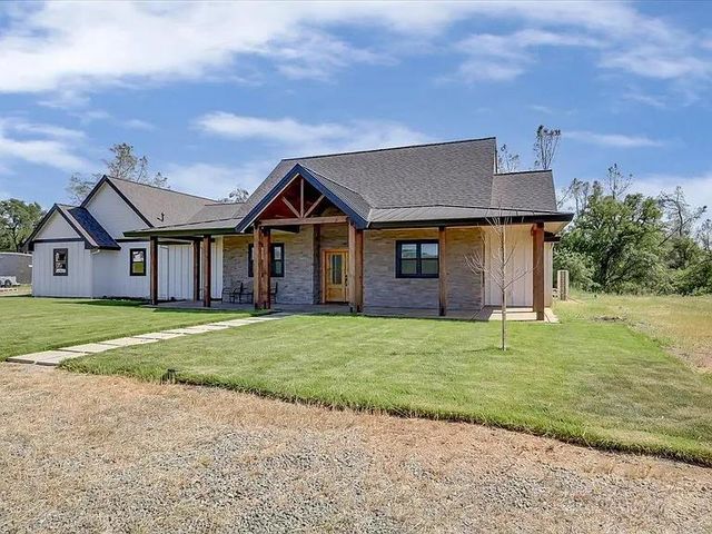 6217 Sandstone Ln, Browns Valley, CA 95918