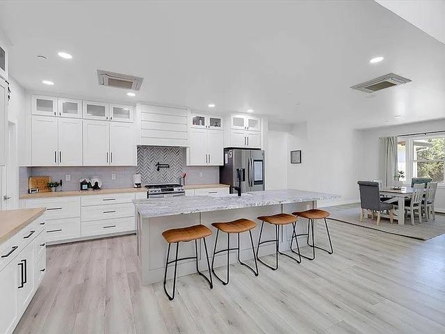 6217 Sandstone Ln, Browns Valley, CA 95918