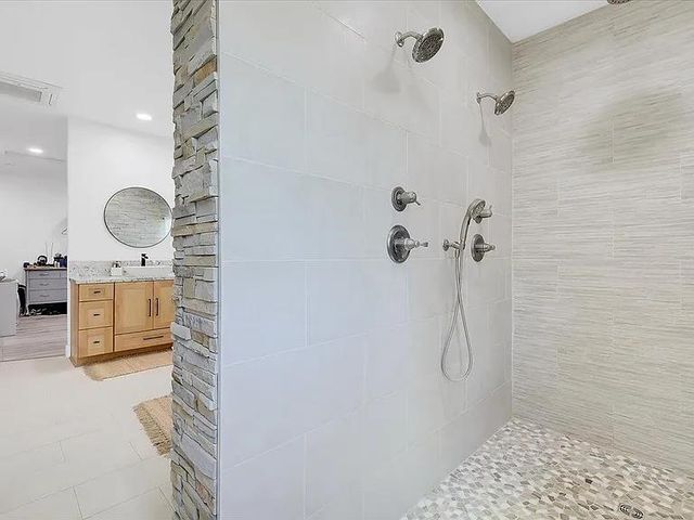 6217 Sandstone Ln, Browns Valley, CA 95918