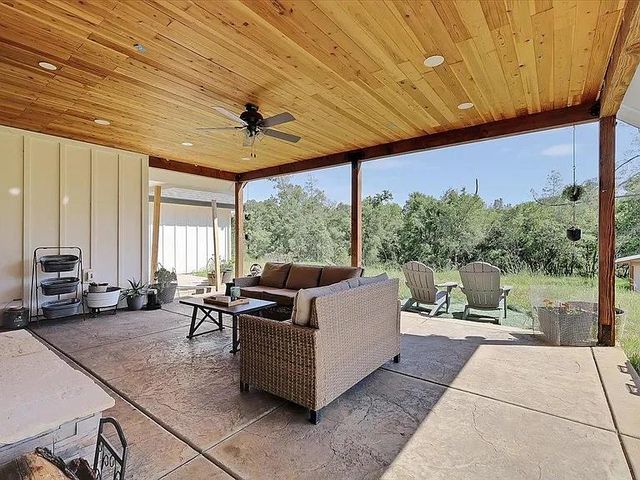 6217 Sandstone Ln, Browns Valley, CA 95918