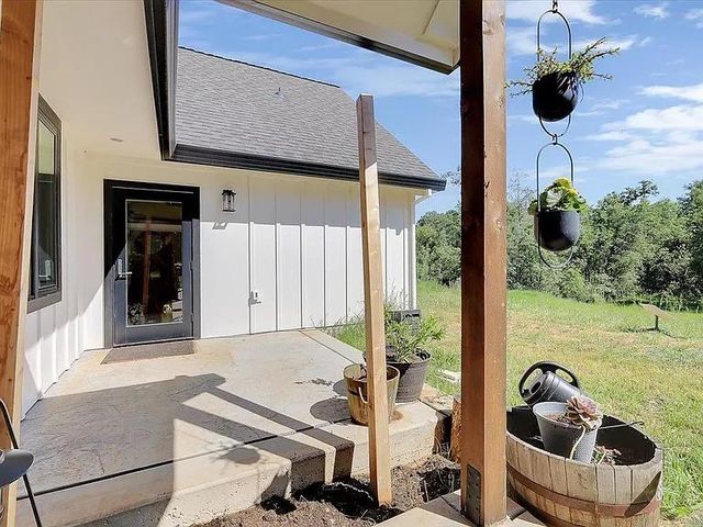 6217 Sandstone Ln, Browns Valley, CA 95918