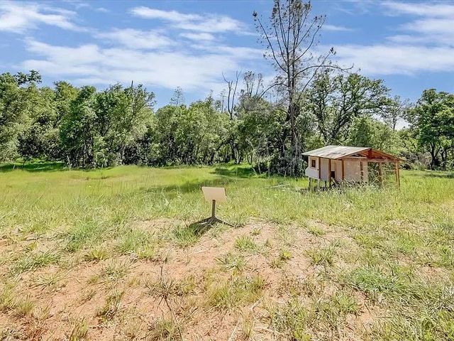 6217 Sandstone Ln, Browns Valley, CA 95918