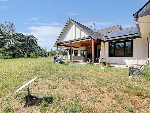 6217 Sandstone Ln, Browns Valley, CA 95918