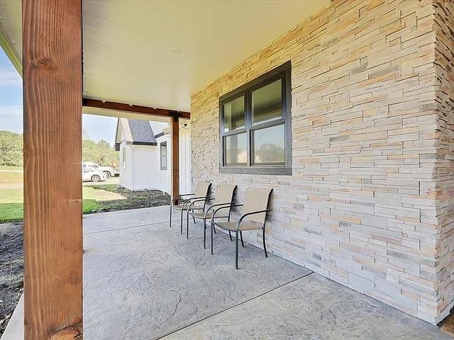 6217 Sandstone Ln, Browns Valley, CA 95918