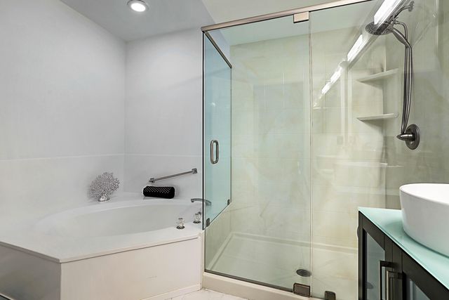 7852 Lake Champlain Court, Delray Beach, FL 33446
