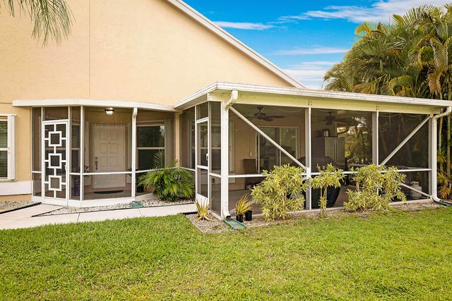7852 Lake Champlain Court, Delray Beach, FL 33446