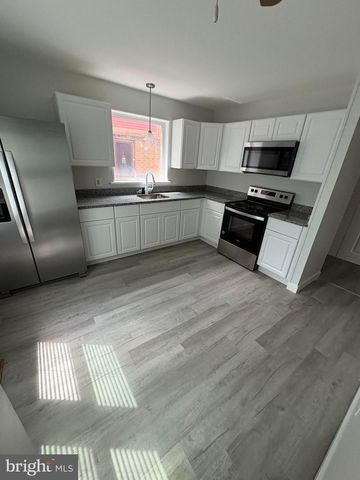 328 COMPTON CT, Wilmington, DE 19801