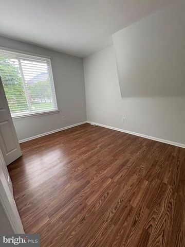 328 COMPTON CT, Wilmington, DE 19801
