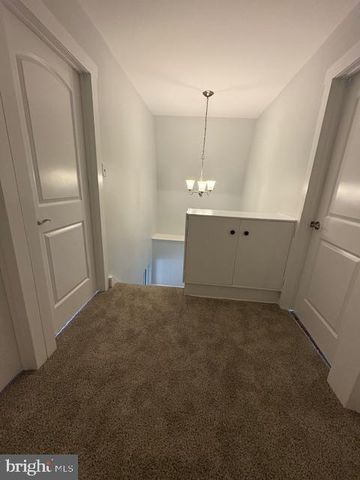 328 COMPTON CT, Wilmington, DE 19801