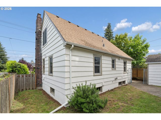 7215 N DENVER Ave, Portland, OR 97217