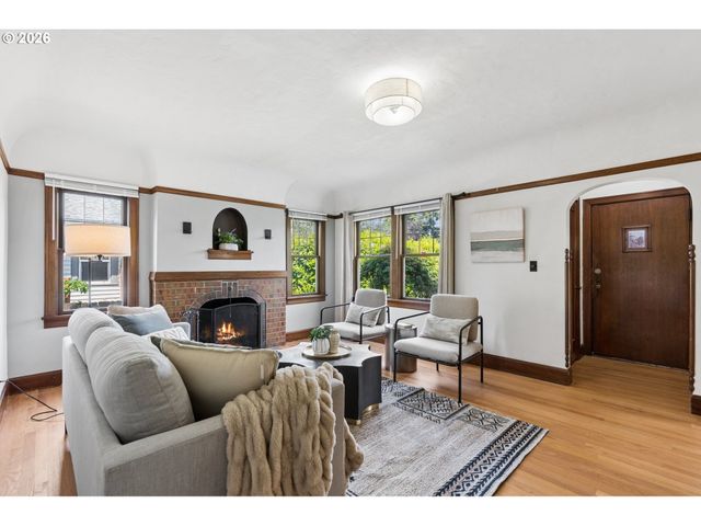 7215 N DENVER Ave, Portland, OR 97217