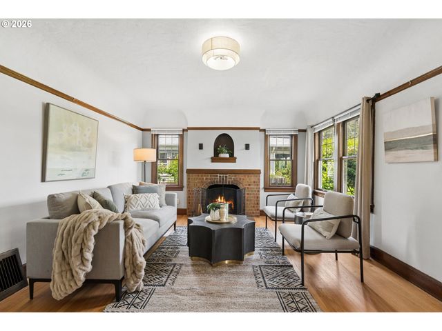 7215 N DENVER Ave, Portland, OR 97217