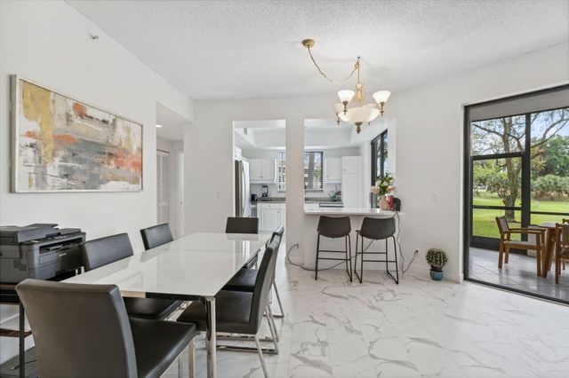 7546 La Paz Boulevard 105, Boca Raton, FL 33433