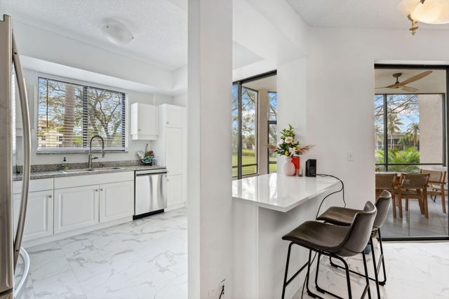 7546 La Paz Boulevard 105, Boca Raton, FL 33433