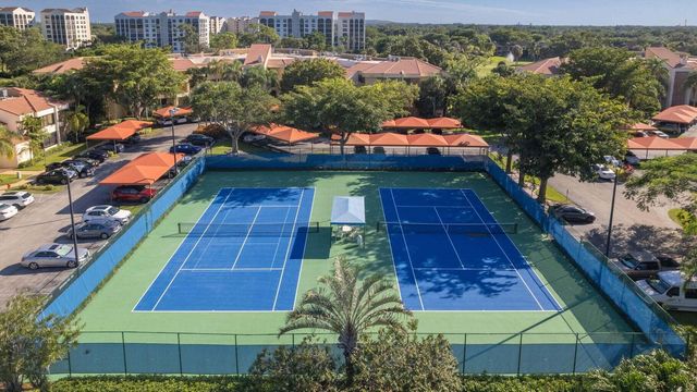 7546 La Paz Boulevard 105, Boca Raton, FL 33433