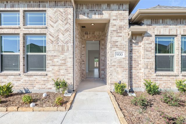 900 Twin Pine Court, Anna, TX 75409