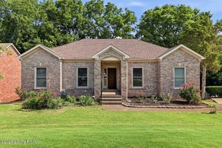 2809 Antone Pkwy, Louisville, KY 40220