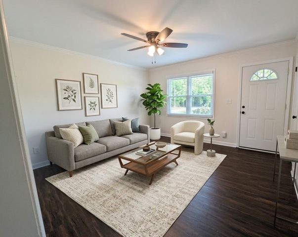 153 SEVEN PINES DR, Collierville, TN 38017