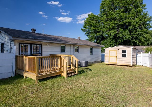 153 SEVEN PINES DR, Collierville, TN 38017