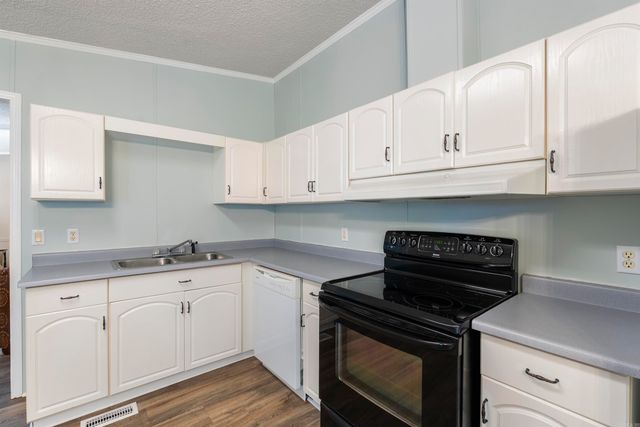 135 Jay Tee, Fairfield Bay, AR 72088