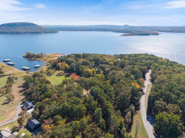 135 Jay Tee, Fairfield Bay, AR 72088