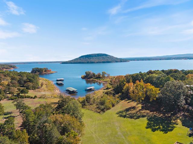 135 Jay Tee, Fairfield Bay, AR 72088