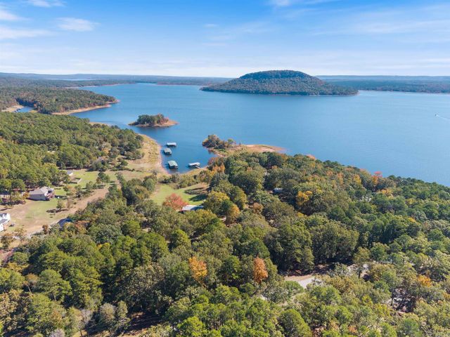 135 Jay Tee, Fairfield Bay, AR 72088