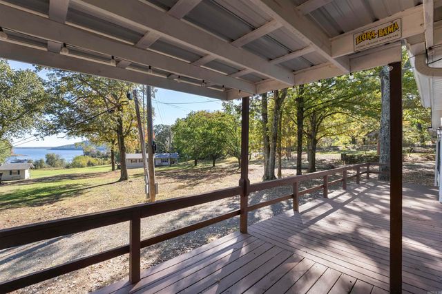 135 Jay Tee, Fairfield Bay, AR 72088