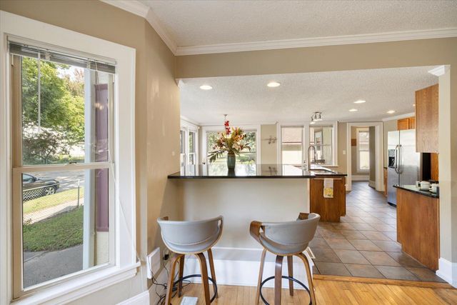 1001 26th Avenue NE, Minneapolis, MN 55418