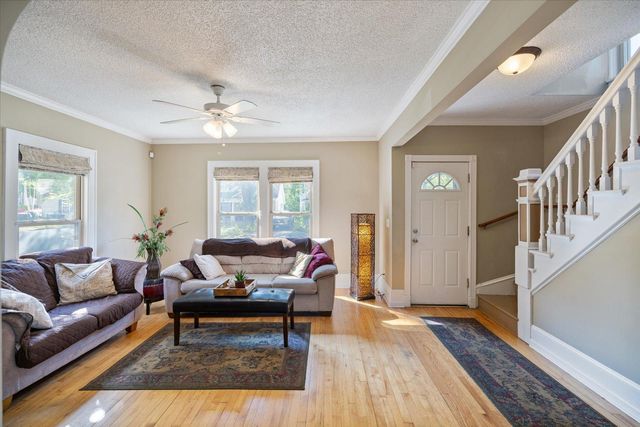 1001 26th Avenue NE, Minneapolis, MN 55418